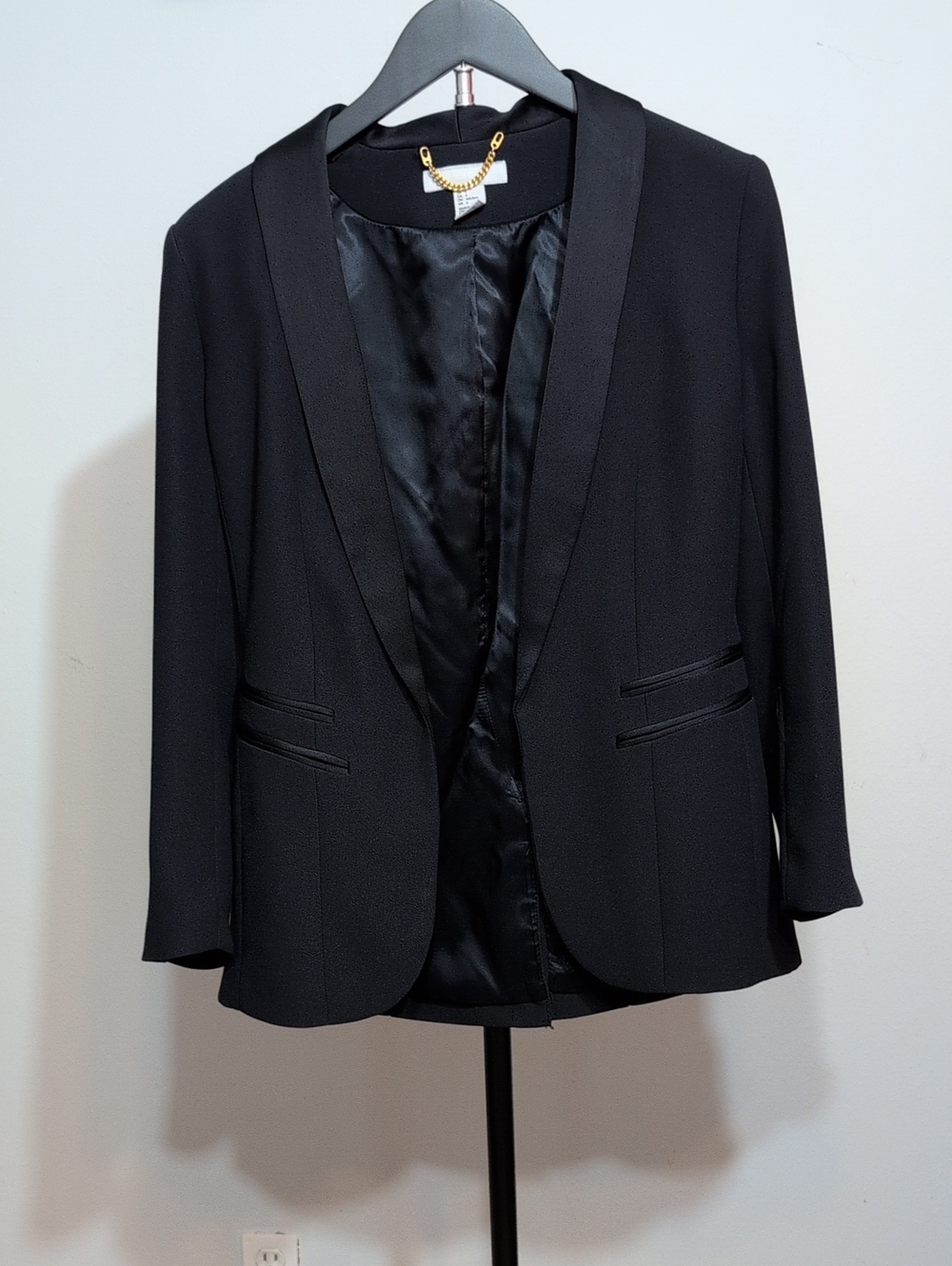 H&M Black Satin-Lapel Blazer